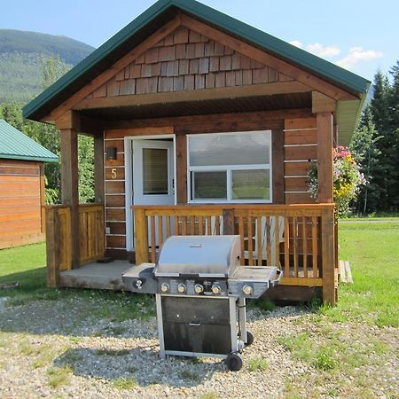 Beaver Creek Lodge And Cabins McBride 객실 사진