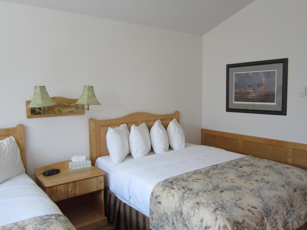 Beaver Creek Lodge And Cabins McBride 객실 사진