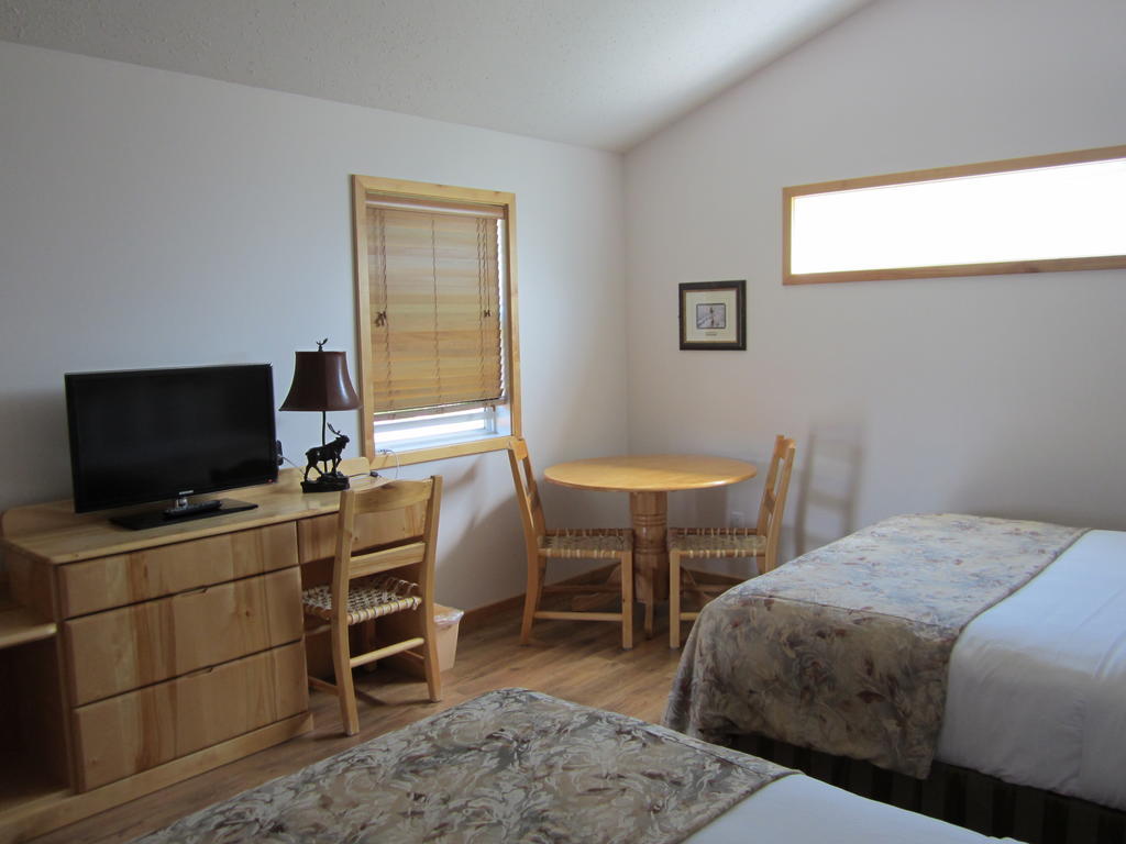 Beaver Creek Lodge And Cabins McBride 객실 사진